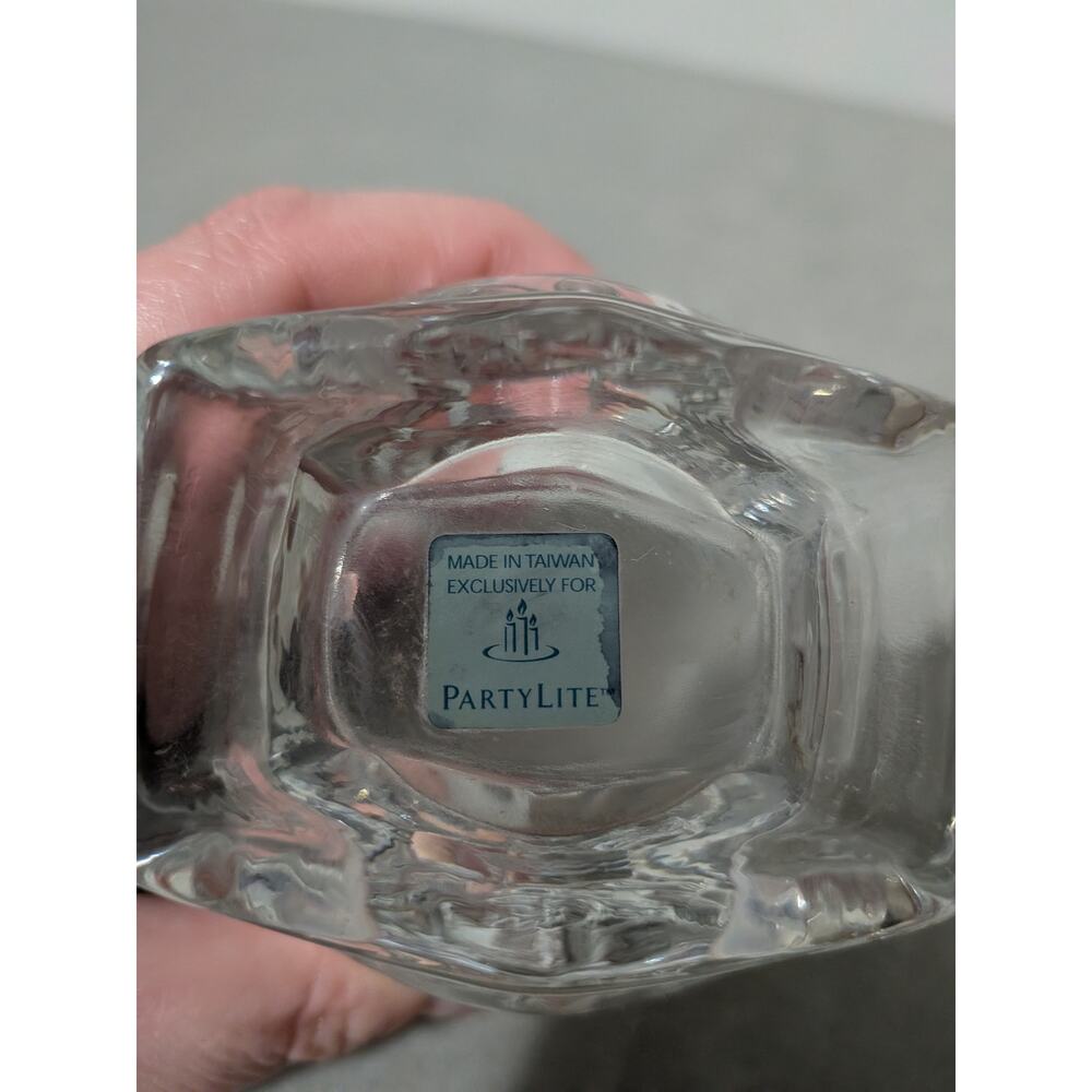 Partylite Rosehearts ~ Clear Glass Heart Shaped Candle Holder with Rose Pattern - Picture 9 of 10